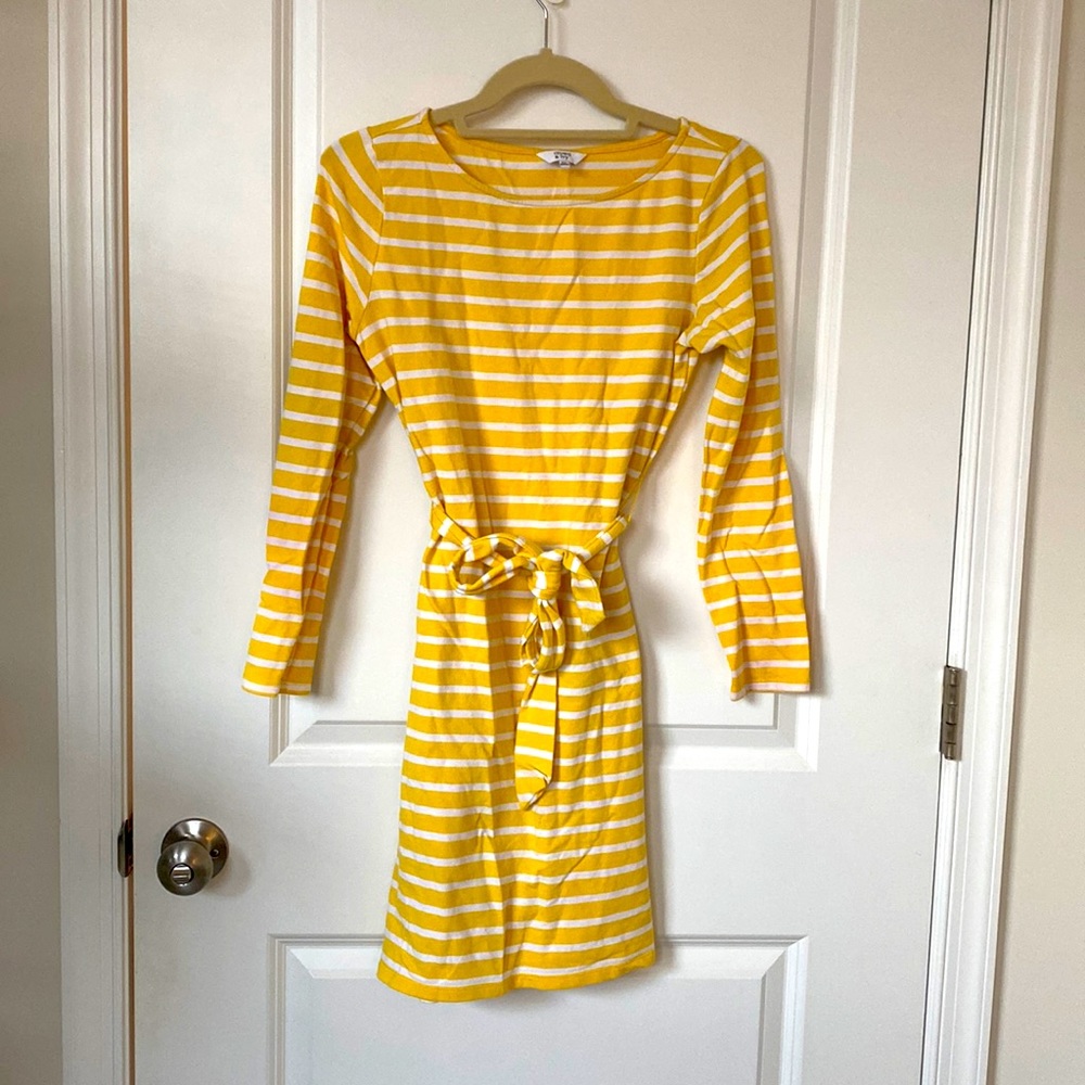 Three Quarter Length Sleeve Yellow White Striped Tie Waist Dress, Size XS